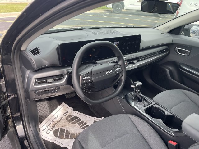 Used 2025 Kia K4 FWD image 18