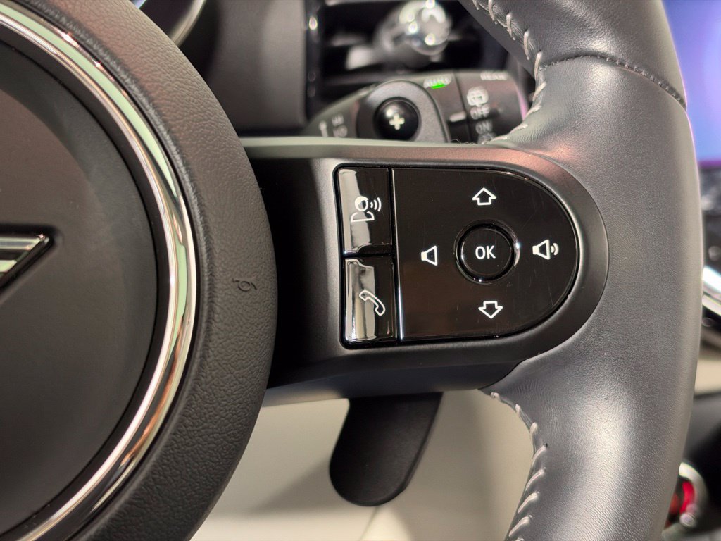 Certified 2024 MINI Cooper Clubman S AWD/4WD image 16