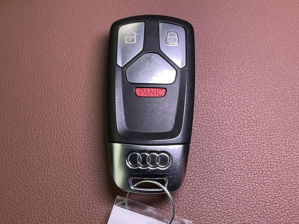 Certified 2025 Audi Q5 2.0T Premium Plus image 45