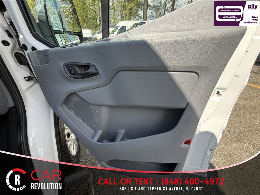 Used 2018 Ford Transit 150 XL RWD image 31