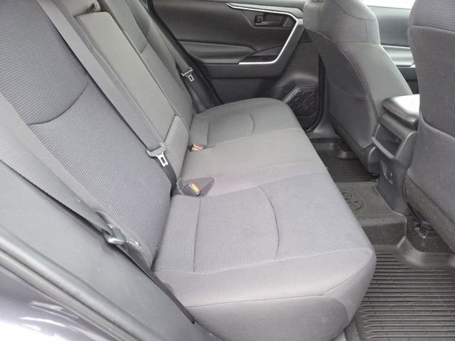 Used 2019 Toyota RAV4 LE image 23