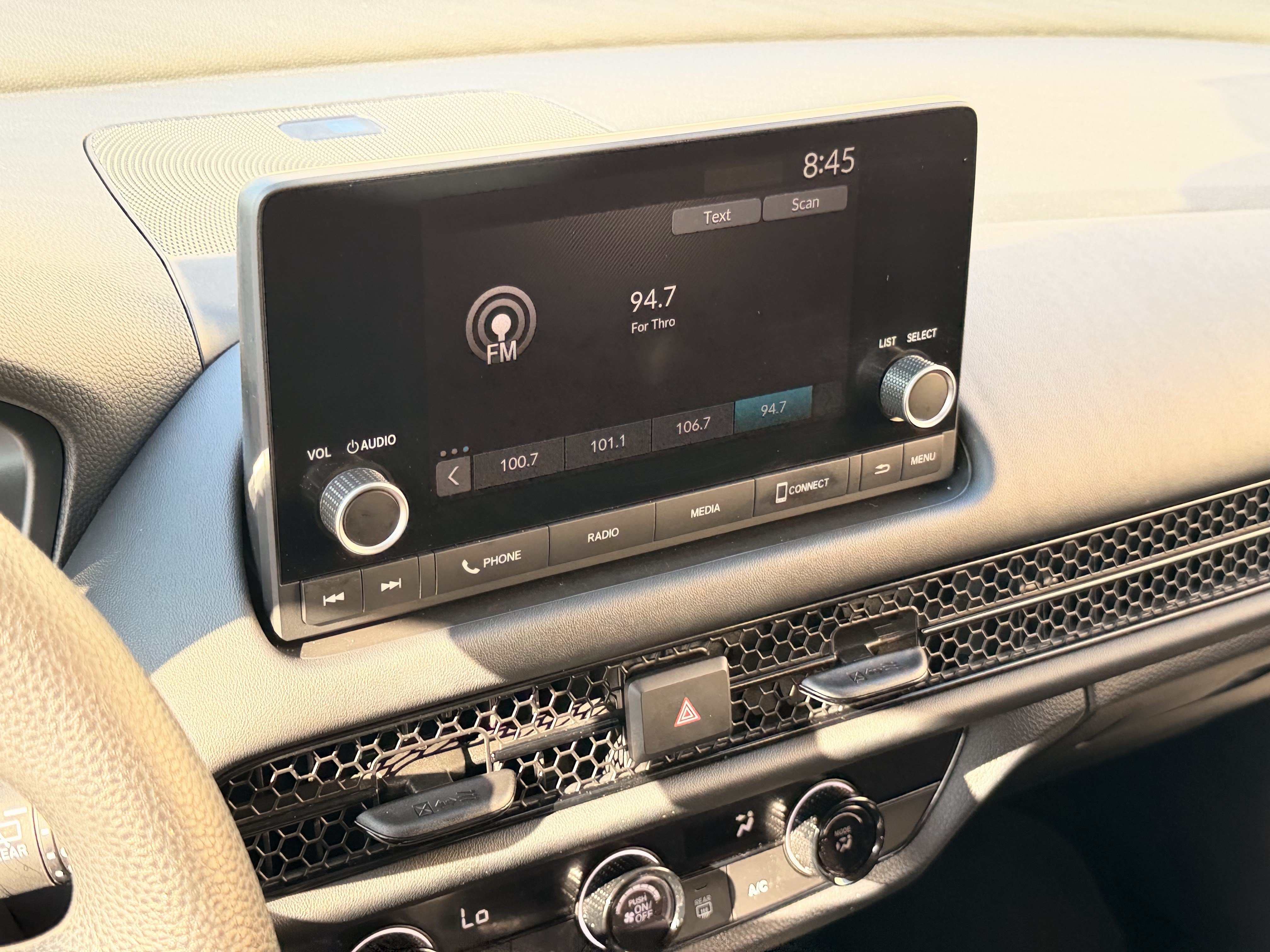 Used 2023 Honda HR-V LX image 22