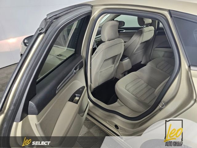 Used 2018 Ford Fusion SE image 14