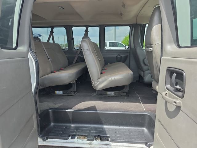 Used 2020 Chevrolet Express 3500 LT w/ LT Preferred Equipment Group RWD image 12