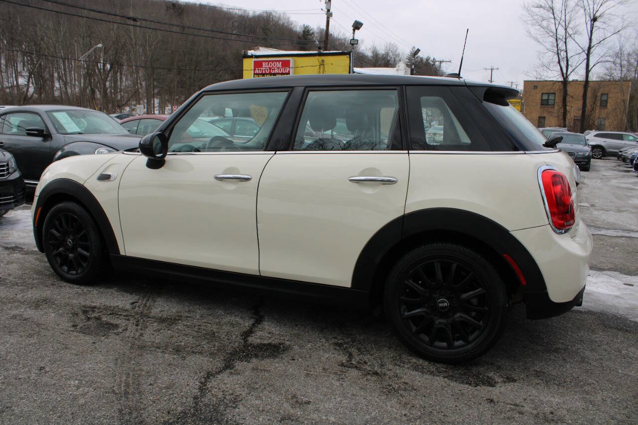 Used 2015 MINI Cooper 4-Door Hardtop image 11
