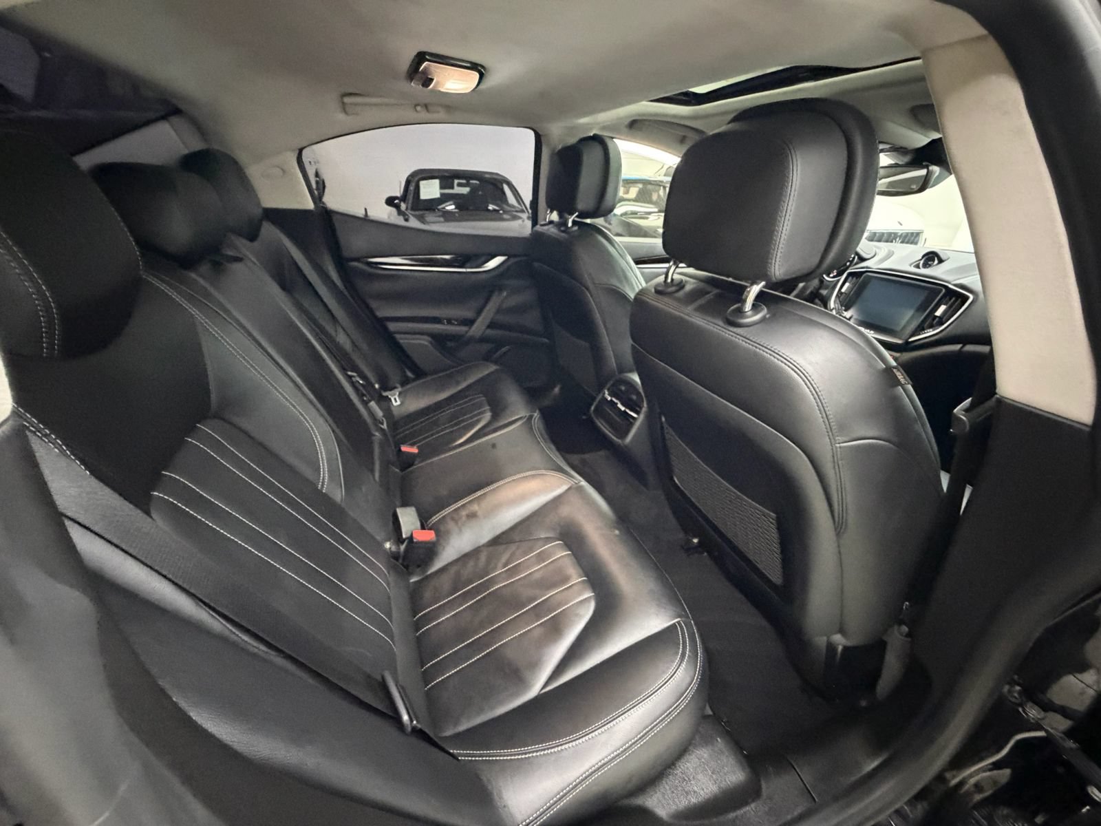 Used 2017 Maserati Ghibli S RWD image 19
