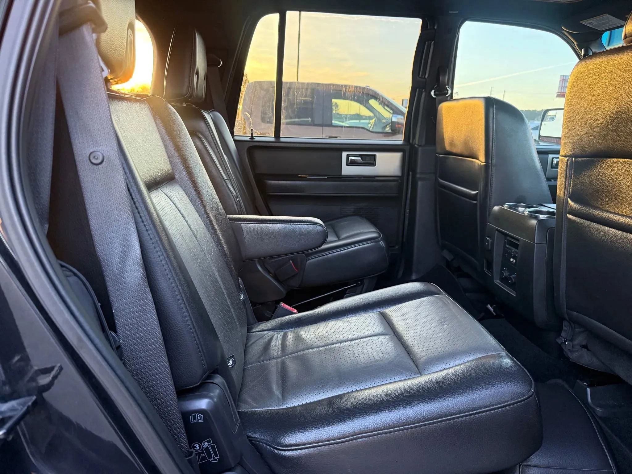 Used 2012 Ford Expedition XLT image 20