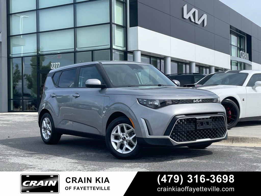 Certified 2024 Kia Soul LX w/ Option Group 015 FWD image 1