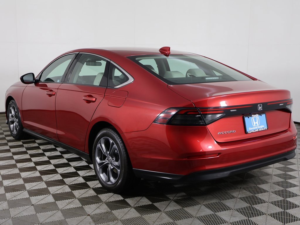 Used 2023 Honda Accord EX image 9