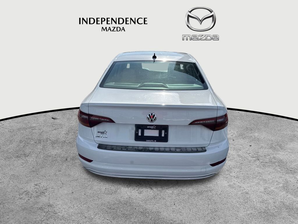 Used 2019 Volkswagen Jetta SEL image 4