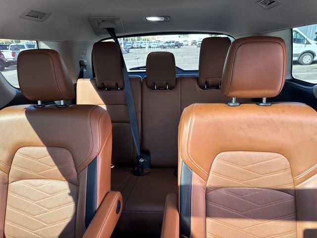 Used 2023 Nissan Pathfinder Platinum AWD/4WD image 14