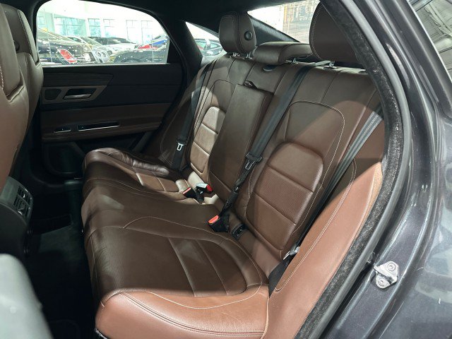 Used 2019 Jaguar XF S AWD/4WD image 76
