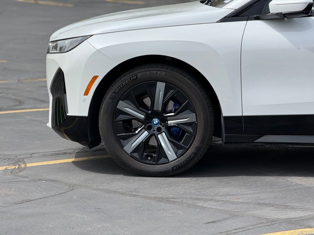 Certified 2023 BMW iX xDrive50 w/ Premium Package image 8