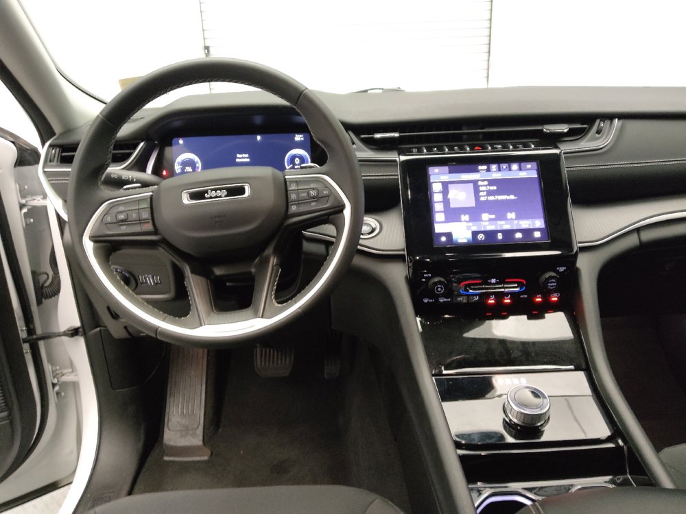 Used 2023 Jeep Grand Cherokee L Laredo AWD/4WD image 22