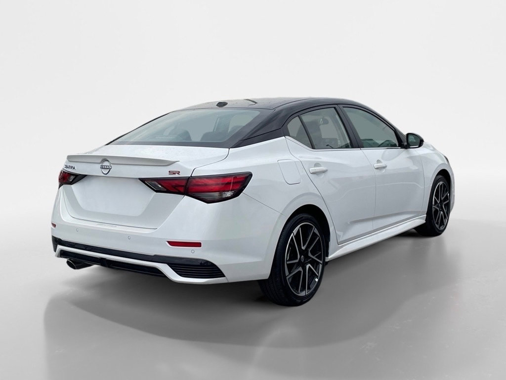 New 2026 Nissan Sentra SR w/ Floor Mat Package FWD image 7