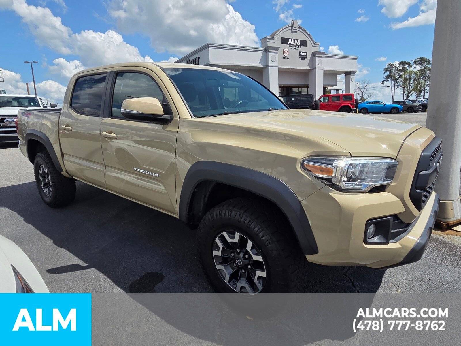 Used 2017 Toyota Tacoma TRD Off-Road image 19
