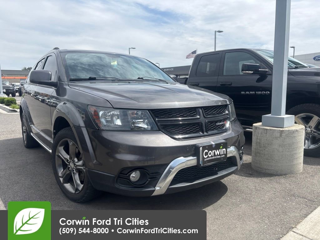 Used 2015 Dodge Journey Crossroad w/ Flexible Seating Group AWD/4WD image 4