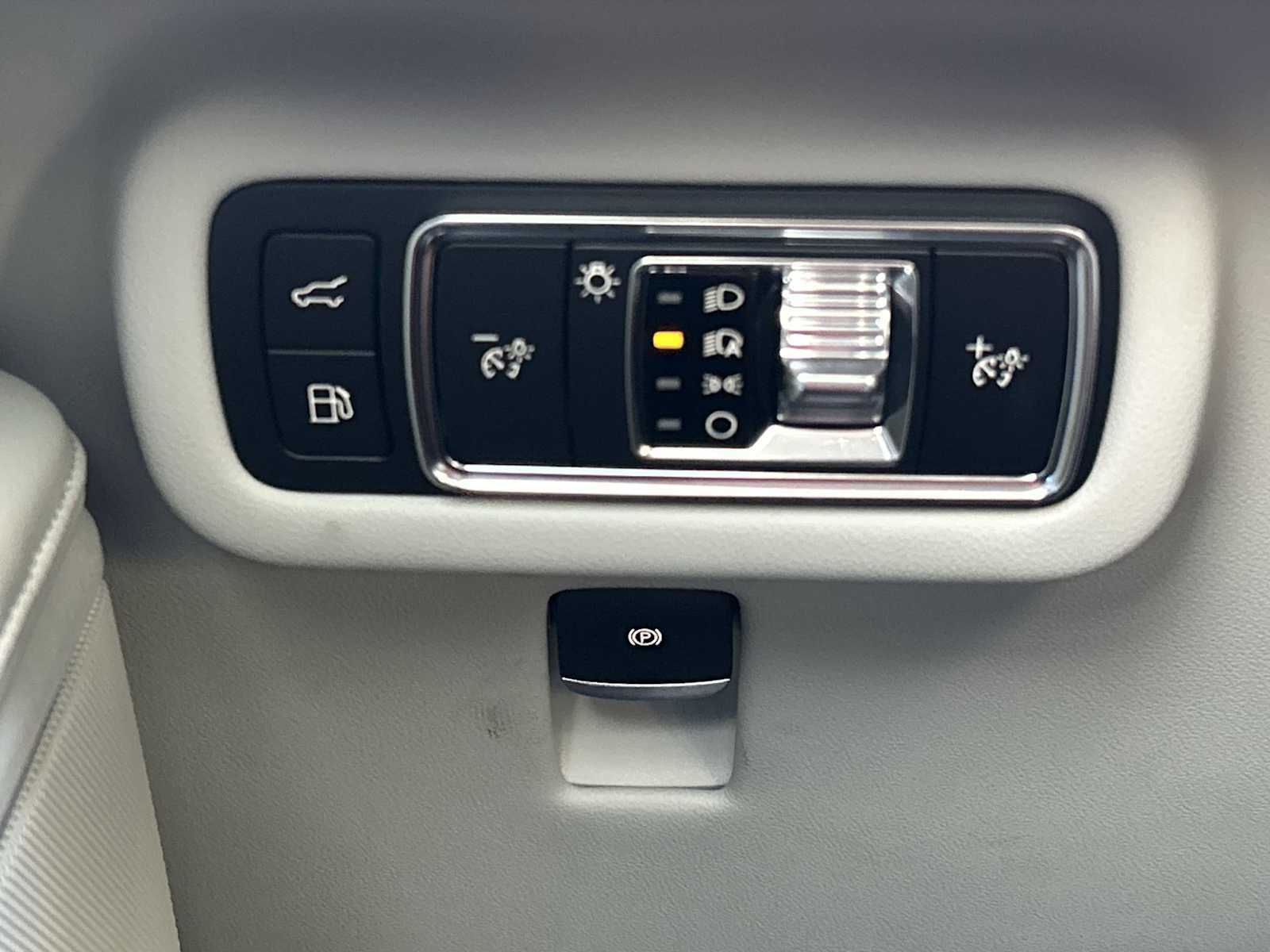 Used 2026 Lincoln Nautilus Premier w/ Equipment Group 102A AWD/4WD image 27