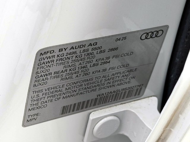 Used 2025 Audi Q5 Premium Plus w/ Premium Plus AWD/4WD image 34
