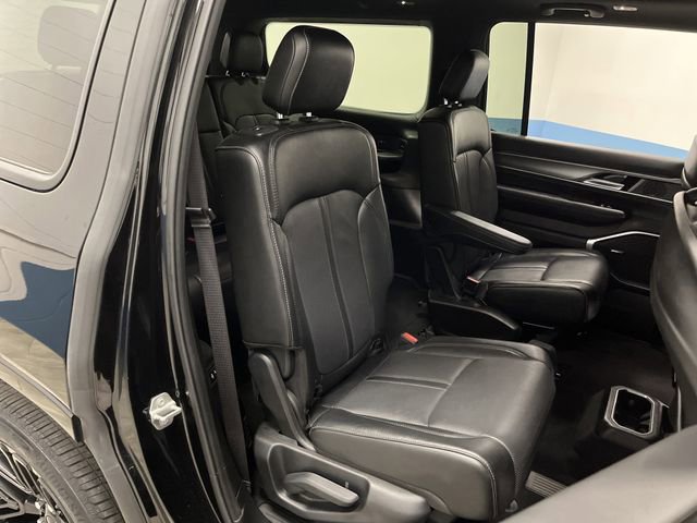 Used 2024 Jeep Wagoneer Series II image 33