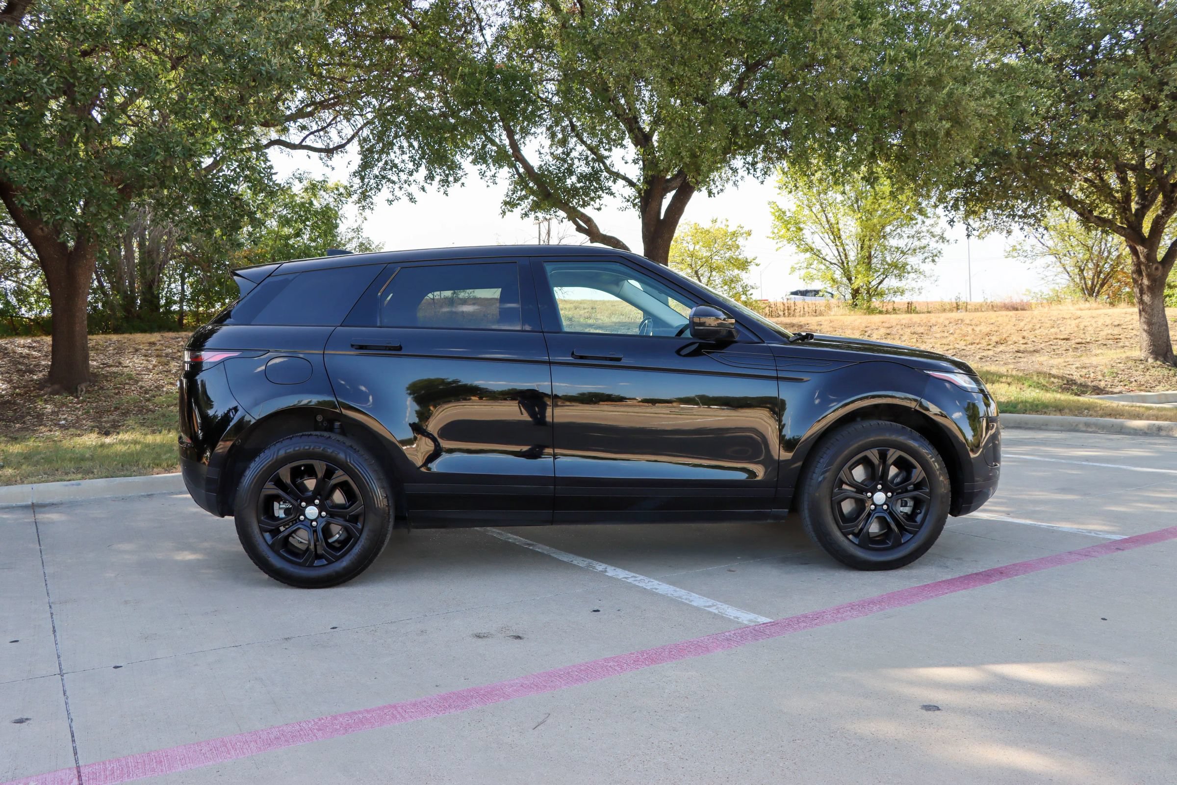 Used 2020 Land Rover Range Rover Evoque S AWD/4WD image 8