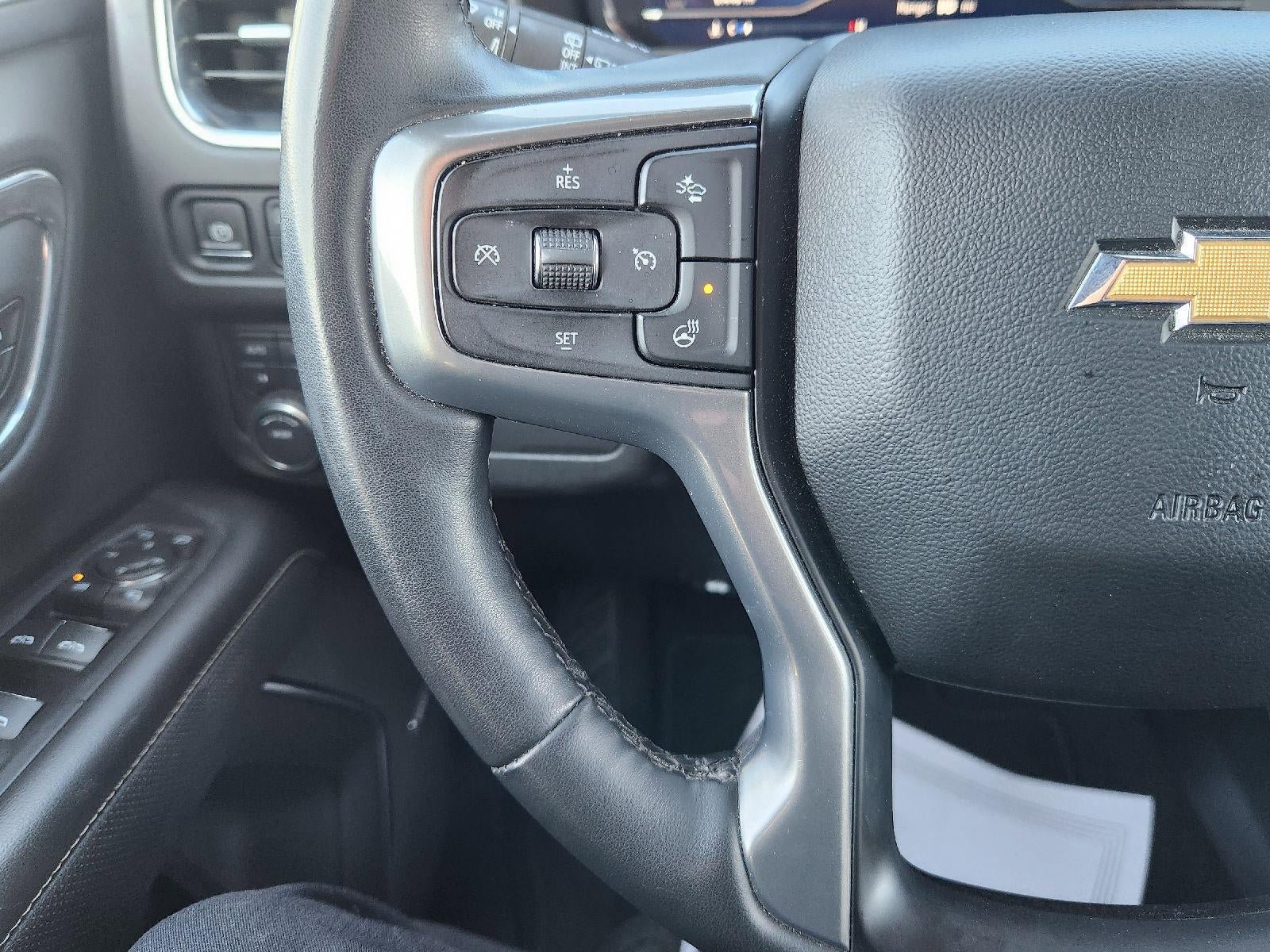 Used 2023 Chevrolet Suburban Premier image 13