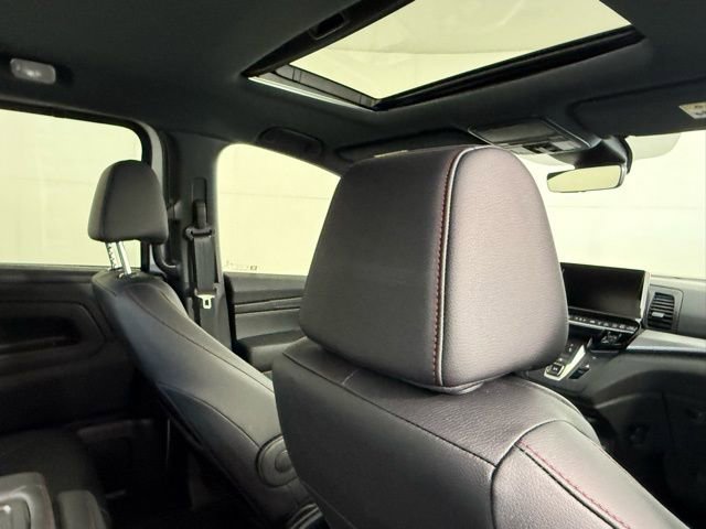 Used 2025 Honda Odyssey Sport-L image 29