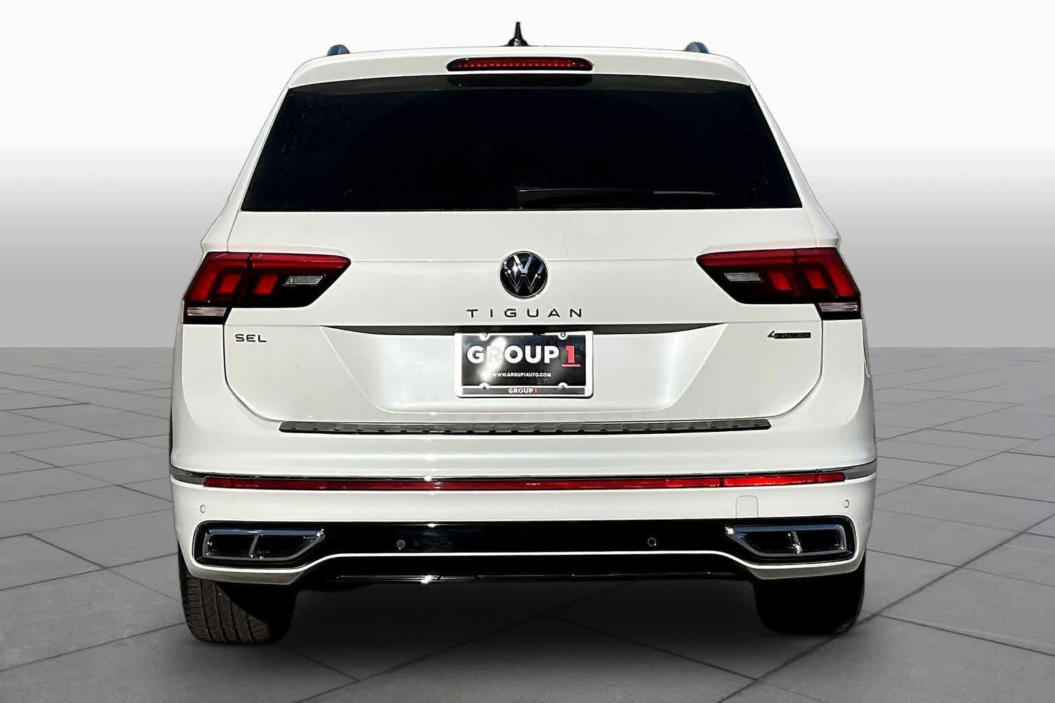 Used 2022 Volkswagen Tiguan SEL R-Line AWD/4WD image 5
