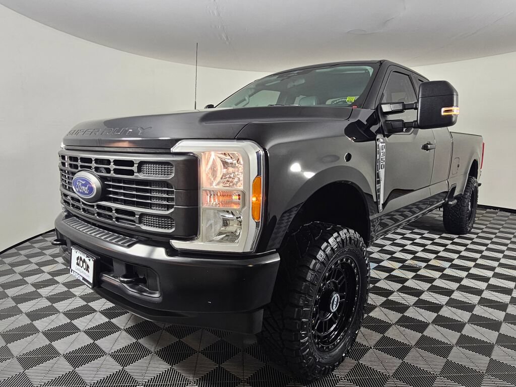 Used 2023 Ford F350 XL w/ XL Off-Road Package AWD/4WD image 8