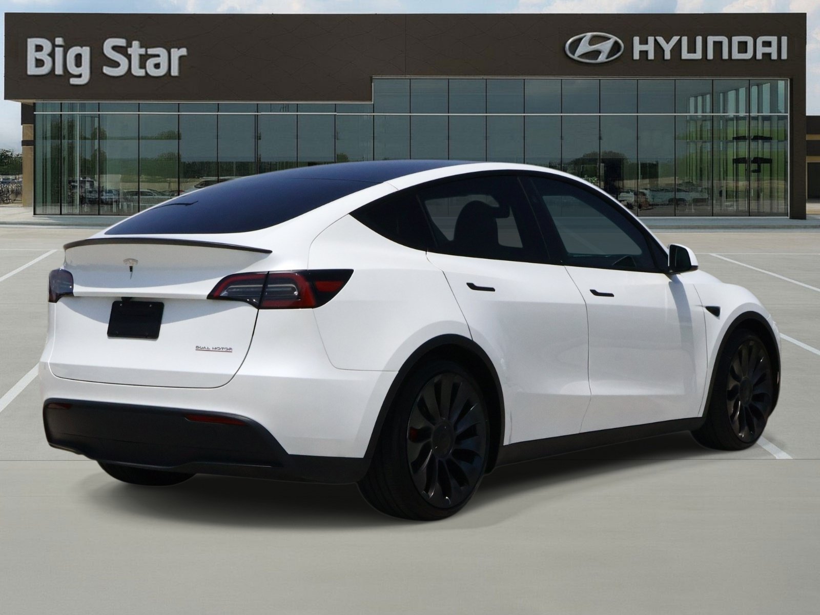 Used 2025 Tesla Model Y Performance AWD/4WD image 4