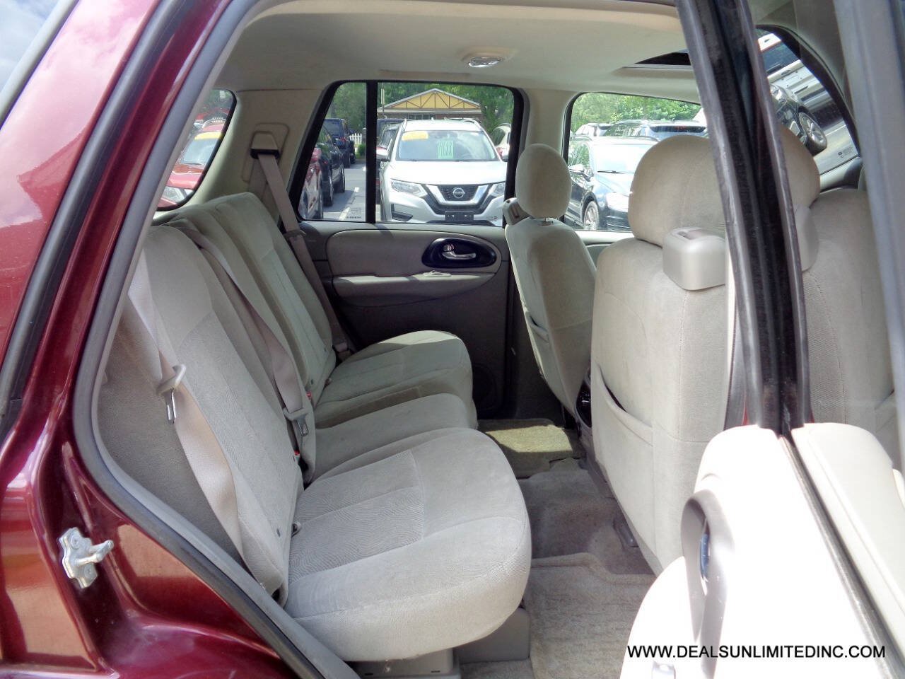 Used 2007 Chevrolet TrailBlazer LS AWD/4WD image 16