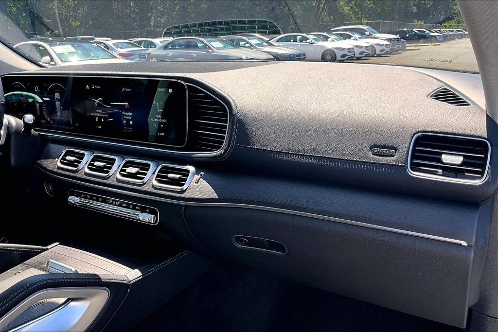 Certified 2023 Mercedes-Benz GLS 580 4MATIC image 16