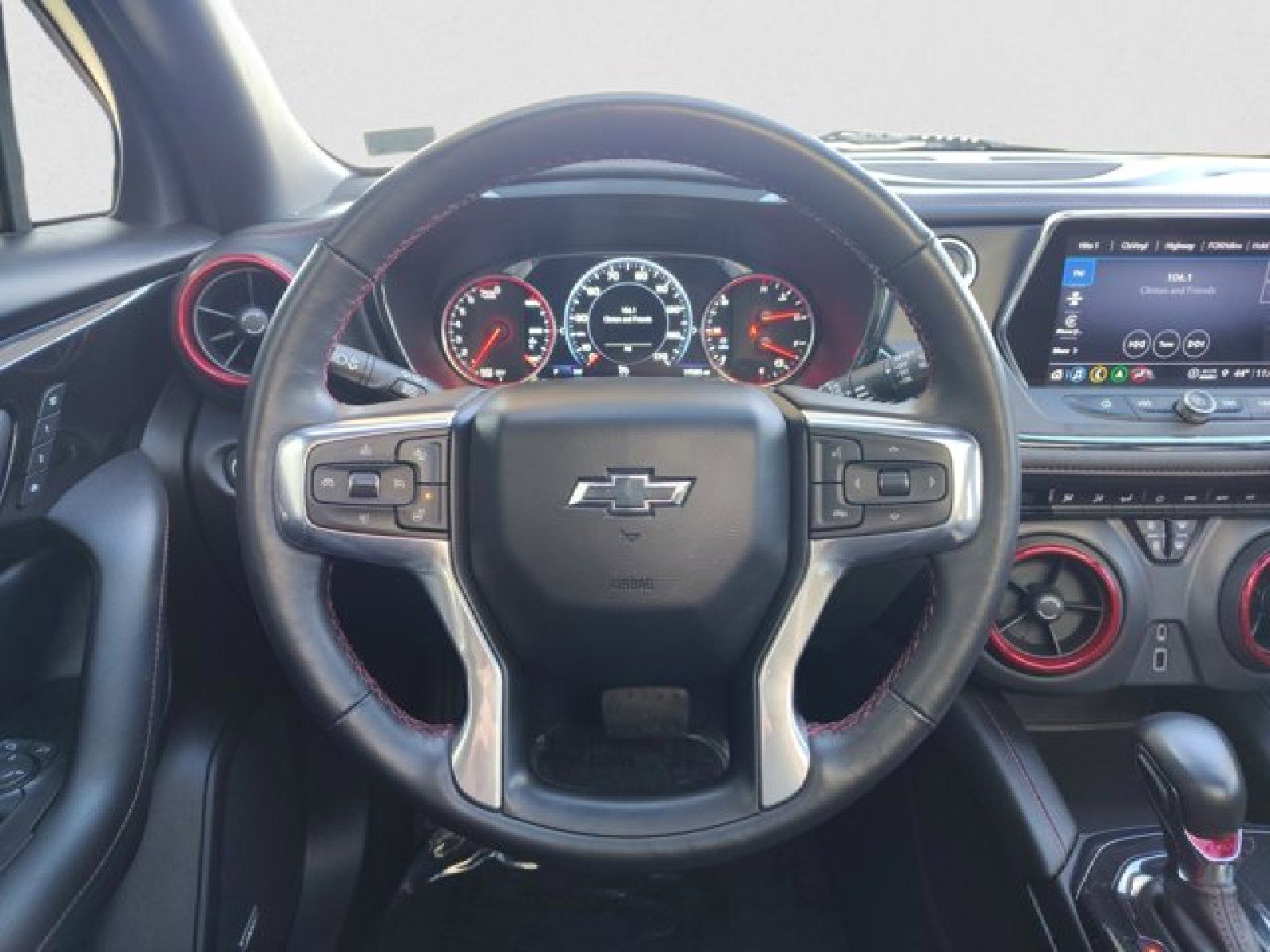 Used 2022 Chevrolet Blazer RS w/ Enhanced Convenience Package image 16