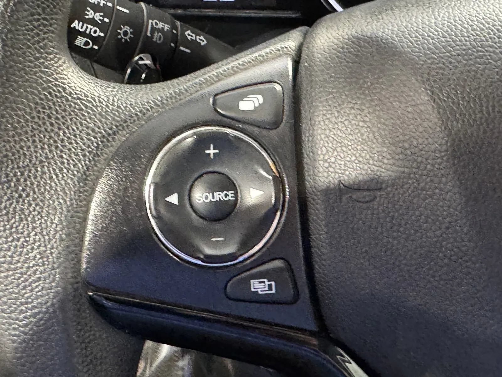 Used 2022 Honda HR-V EX image 21