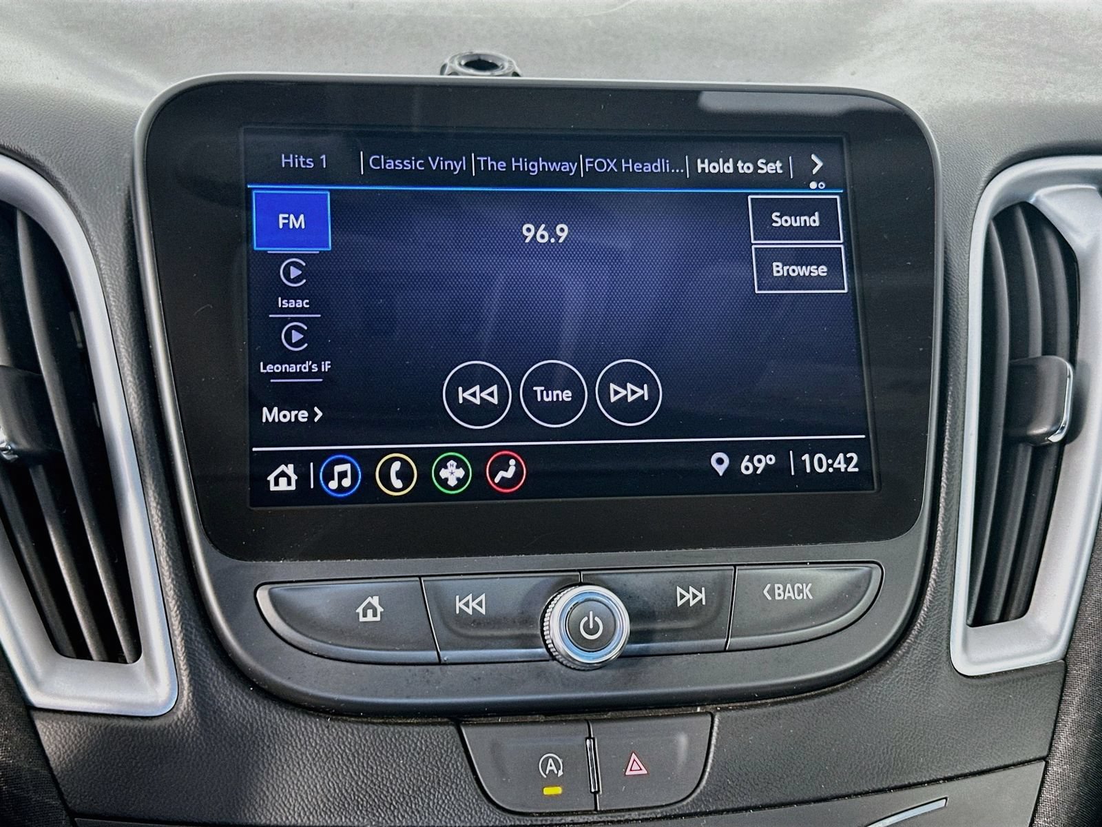 Used 2023 Chevrolet Malibu LT FWD image 14