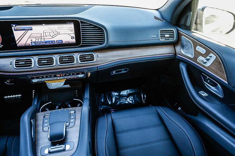 New 2026 Mercedes-Benz GLS 580 4MATIC image 15