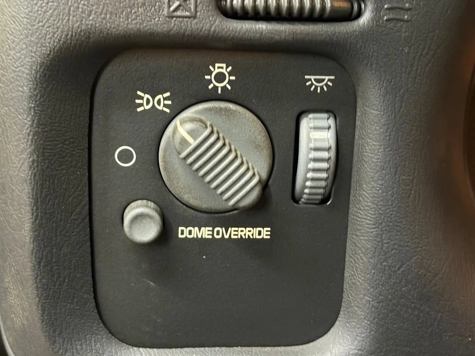 Used 2003 Chevrolet S10 Pickup LS RWD image 21