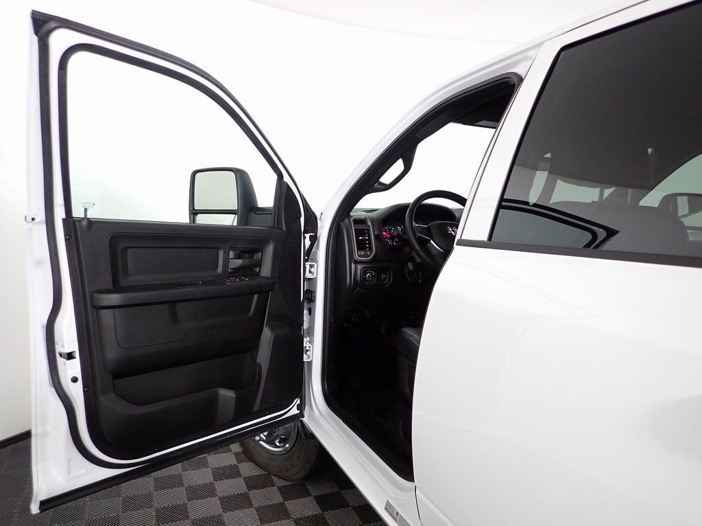 New 2026 RAM 3500 Tradesman w/ Chrome Appearance Group A image 16