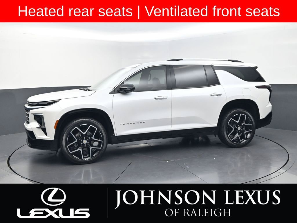 Used 2025 Chevrolet Traverse High Country FWD image 2