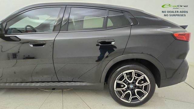 Used 2025 BMW X2 xDrive28i w/ Premium Package AWD/4WD image 10