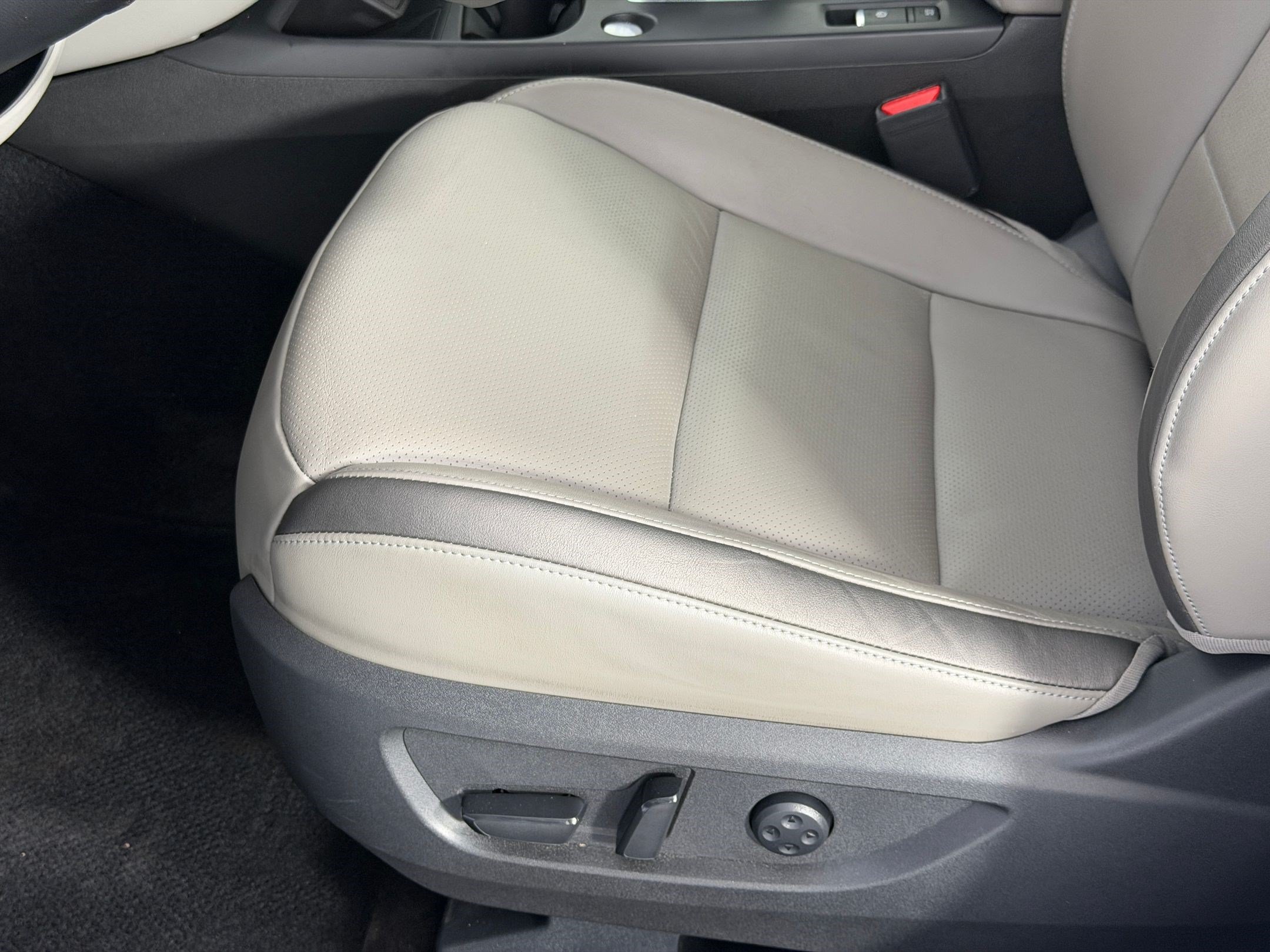 Used 2023 INFINITI QX50 Luxe FWD image 13
