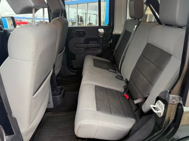 Used 2010 Jeep Wrangler Unlimited Sahara image 28