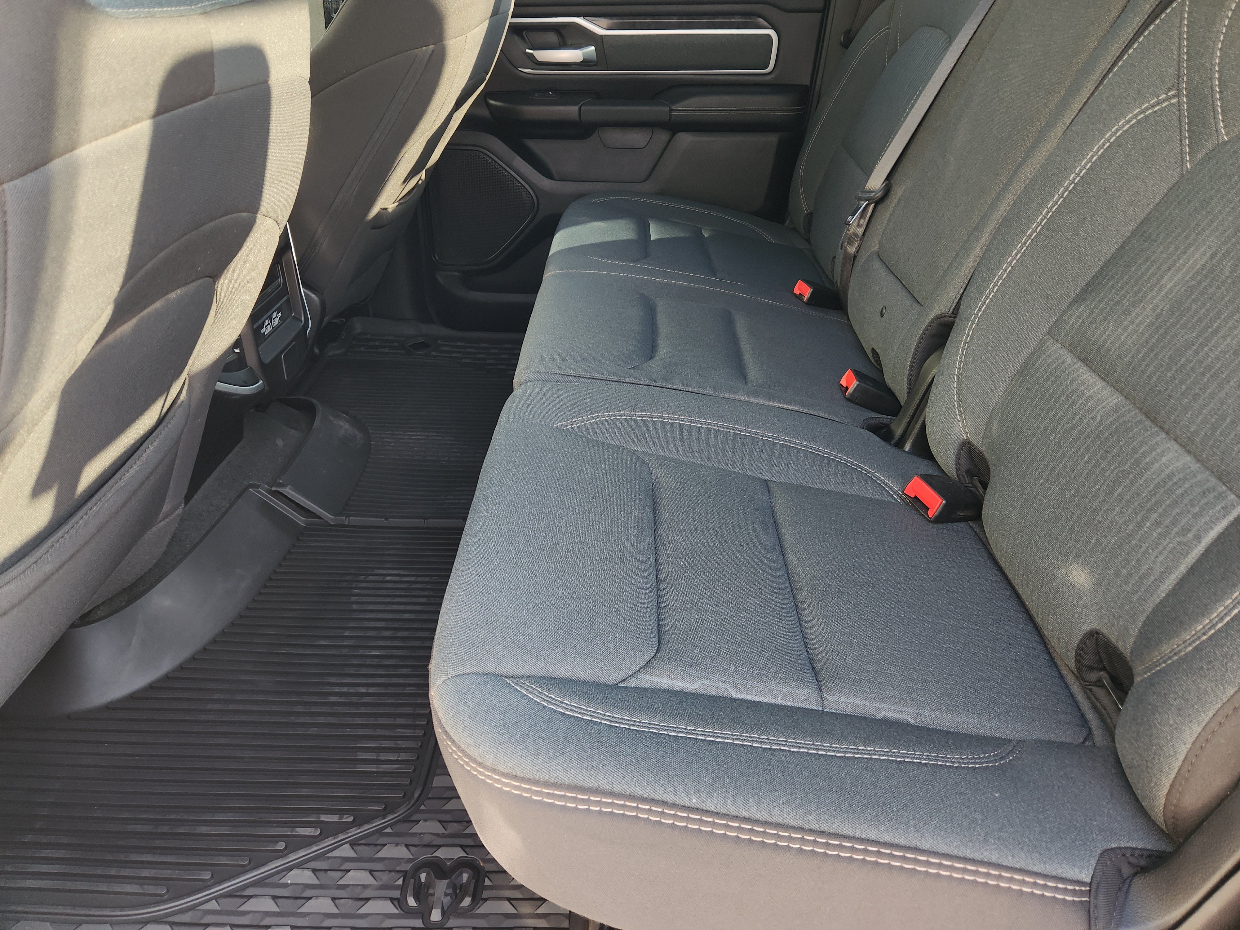 Used 2023 RAM 1500 Big Horn AWD/4WD image 33