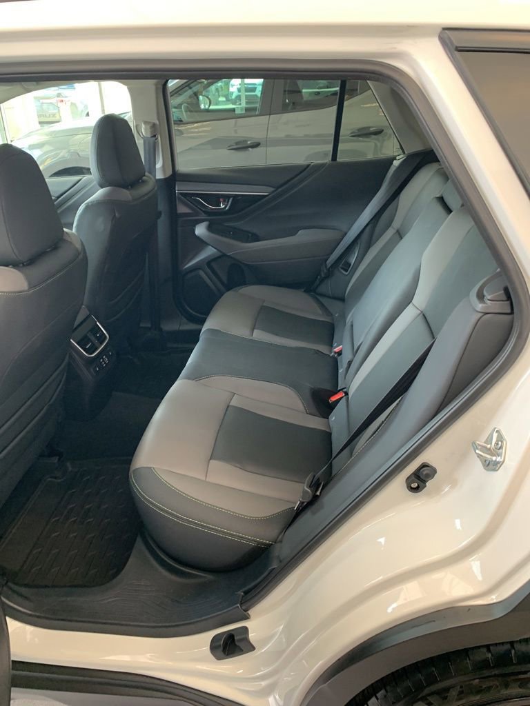 Certified 2025 Subaru Outback Onyx Edition XT w/ Popular Package #2 image 6