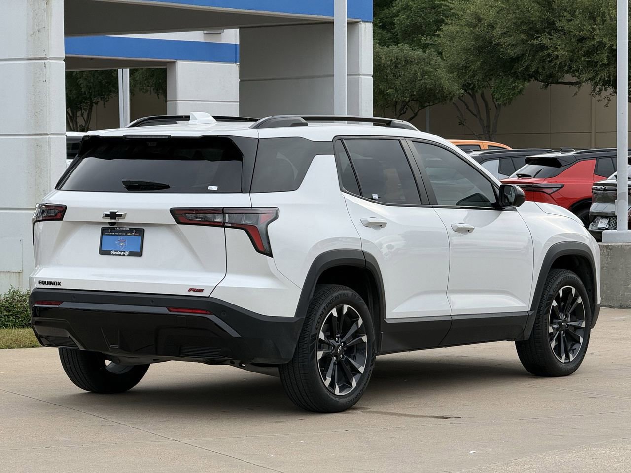 Certified 2025 Chevrolet Equinox RS w/ Safety and Technology Package FWD image 4