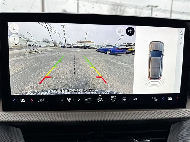 Used 2025 Ford Explorer Active image 17