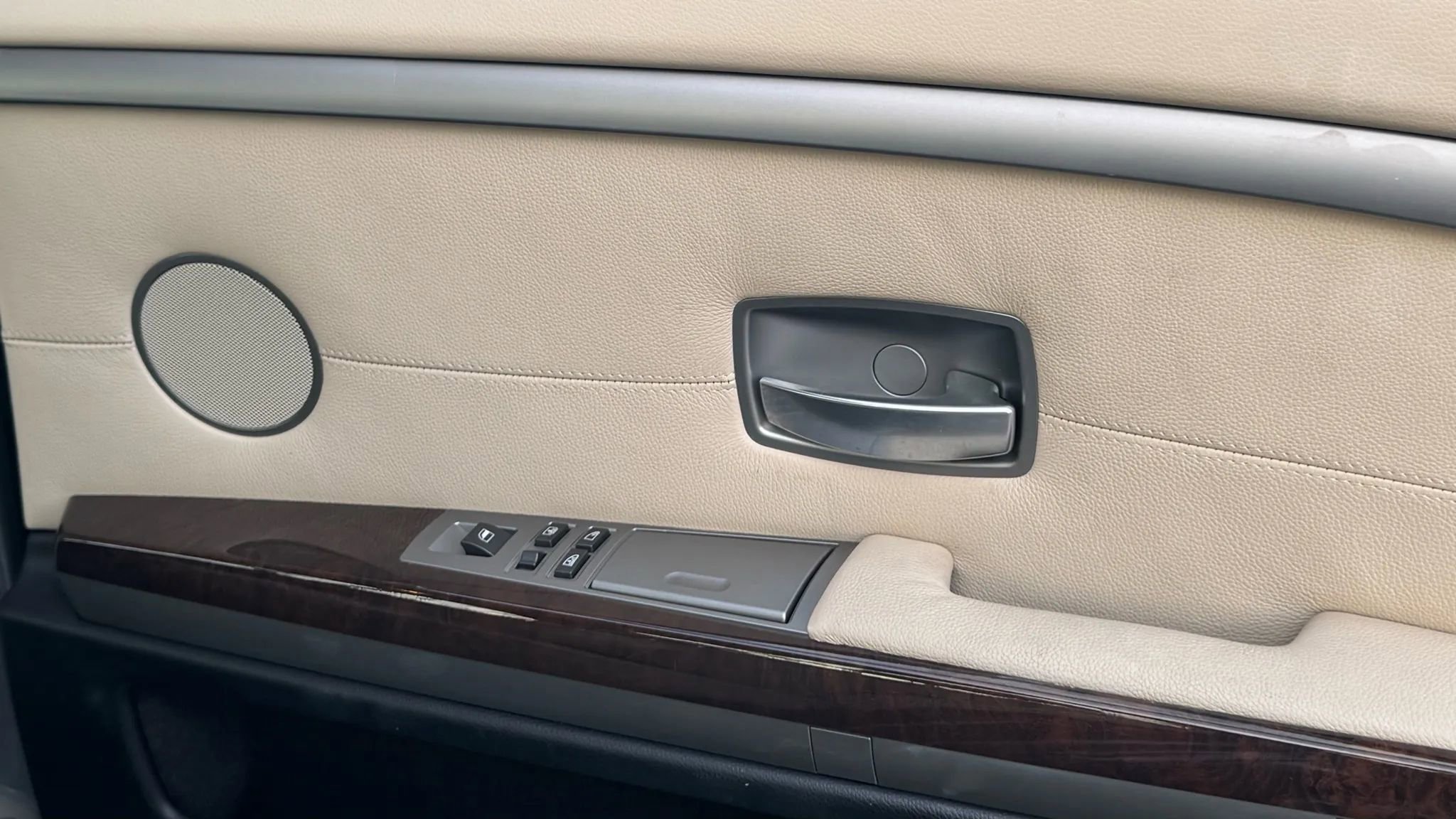 Used 2006 BMW 750Li image 22