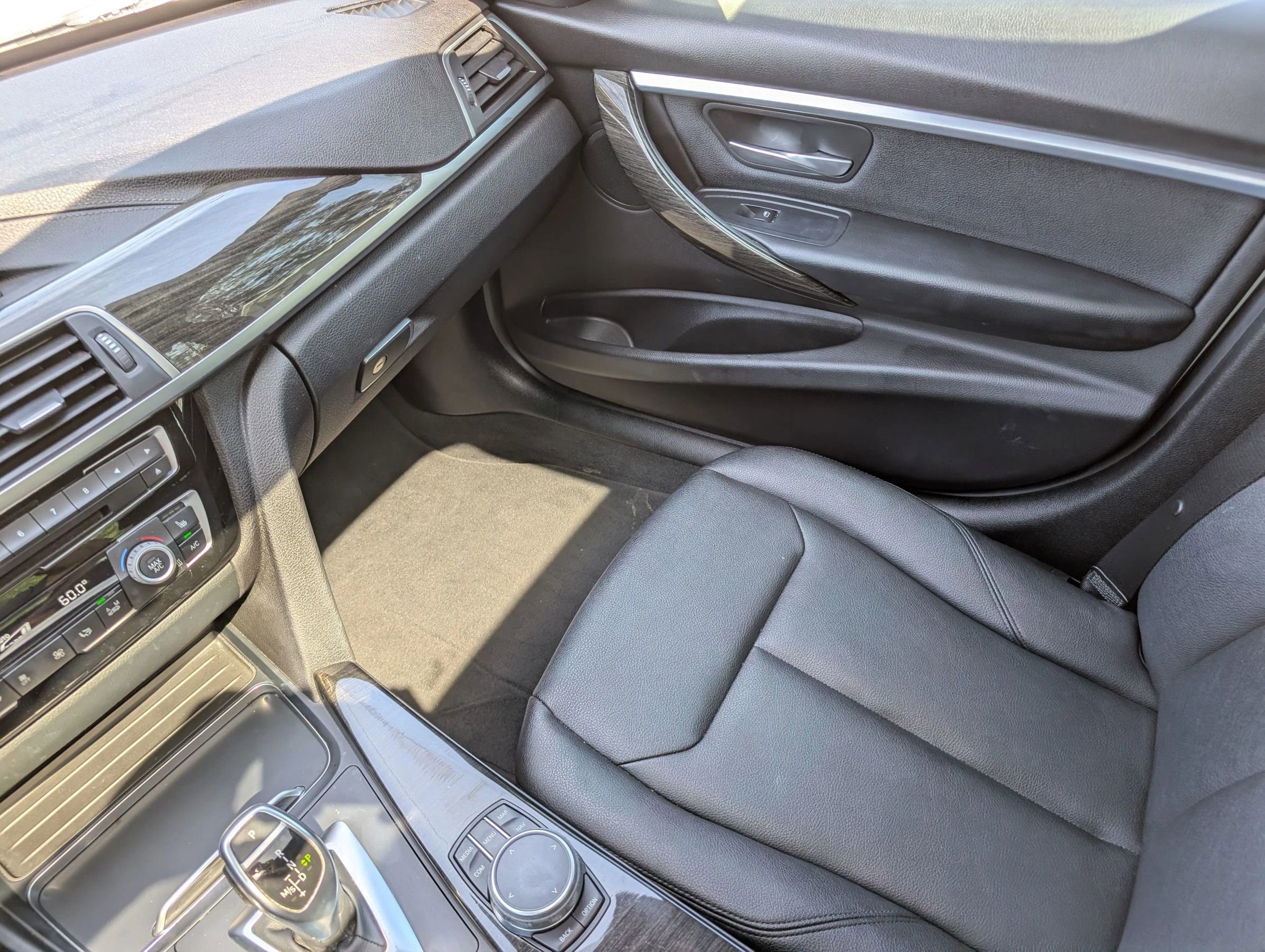 Used 2018 BMW 330i Sedan RWD image 31