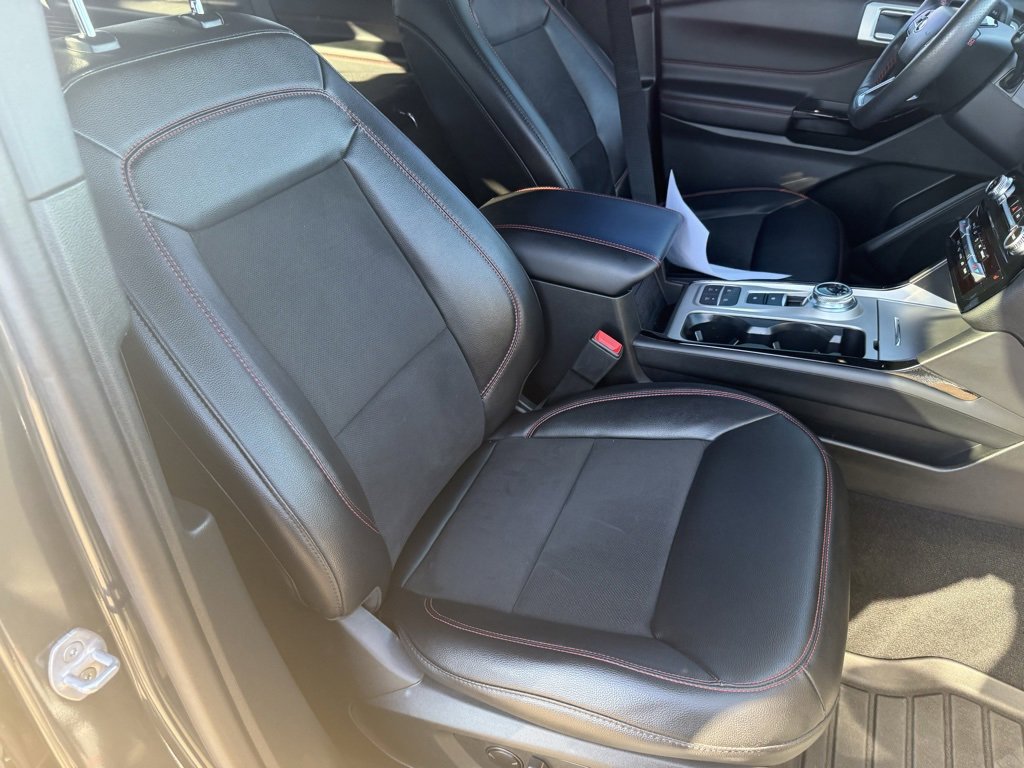 Used 2023 Ford Explorer ST-Line w/ Class IV Trailer Tow Package image 37