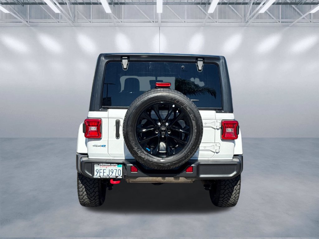 Used 2023 Jeep Wrangler Unlimited Sahara AWD/4WD image 5